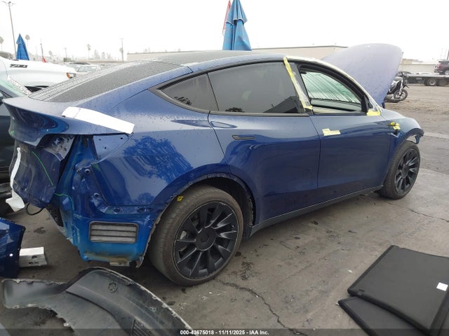 2021 TESLA MODEL Y 5YJYGDEE8MF061565 Photo 3