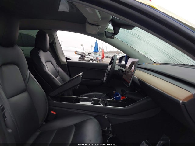2021 TESLA MODEL Y 5YJYGDEE8MF061565 Photo 4