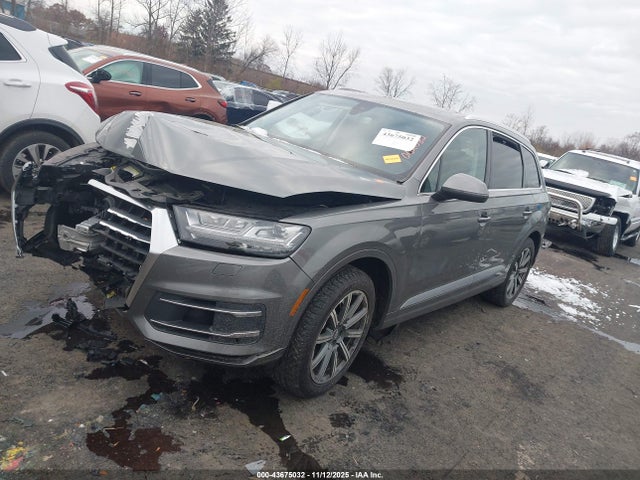 2017 AUDI Q7 WA1VAAF79HD002082 Photo 1