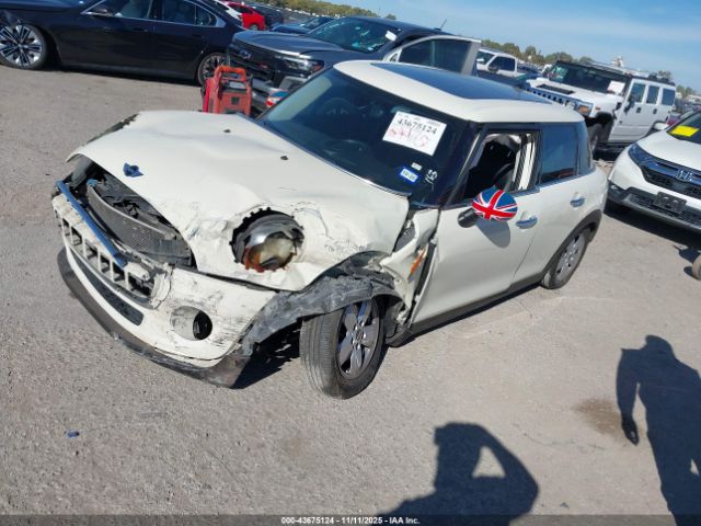 2016 MINI HARDTOP WMWXU1C55G2D11437 Photo 1
