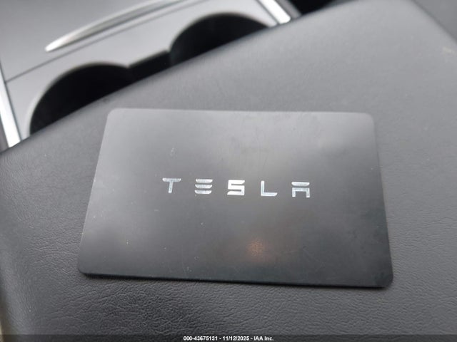 2025 TESLA MODEL Y 7SAYGDEE0SF292590 Photo 10