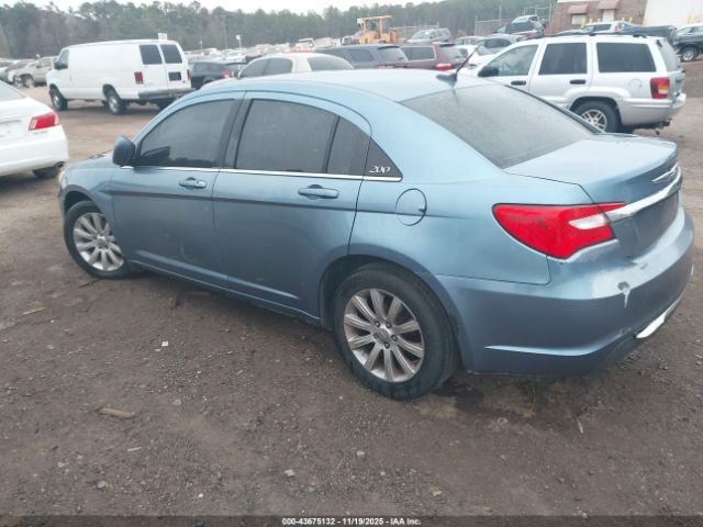 2011 CHRYSLER 200 1C3BC1FB2BN585673 Photo 2