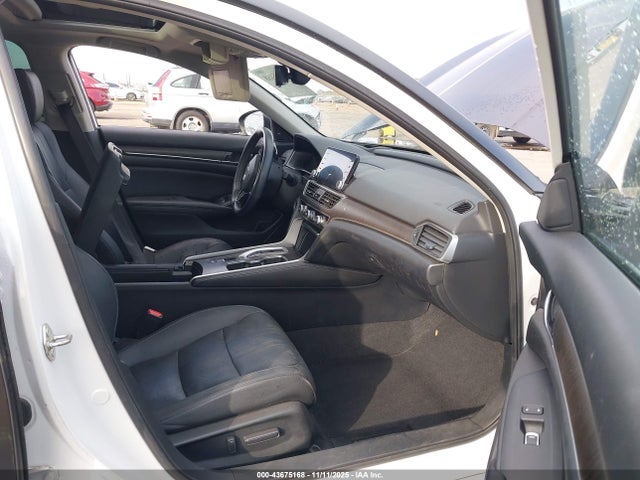 1HGCV2F93KA003330 Honda Accord Touring 2.0t