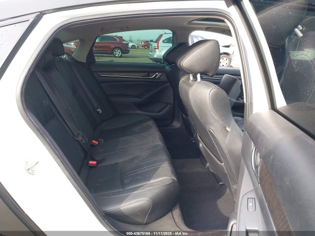 1HGCV2F93KA003330 Honda Accord Touring 2.0t