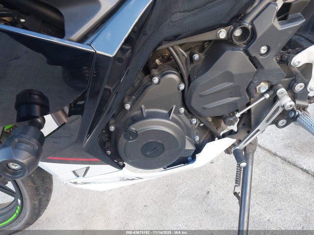 2022 Kawasaki Ex400 მანქანა იყიდება აუქციონზე, vin: JKAEXKG15NDAG9626, აუქციონის ნომერი: 43675192