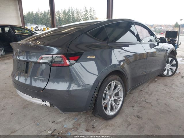 2023 TESLA MODEL Y 7SAYGDEE2PF868008 Photo 3