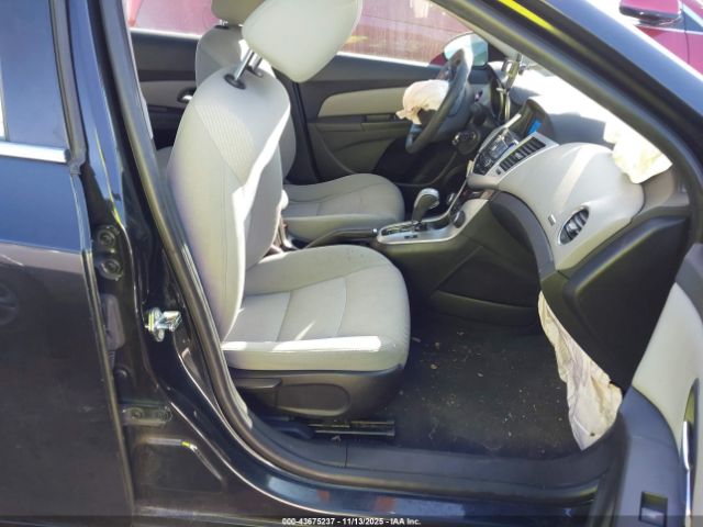 2016 CHEVROLET CRUZE LIMITED 1G1PE5SB1G7225677 Photo 4