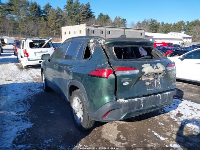 Toyota Corolla Cross Le 2022 7MUCAABGXNV018980 Image 3