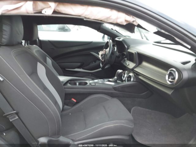 2021 CHEVROLET CAMARO 1G1FB1RS0M0126730 Photo 4