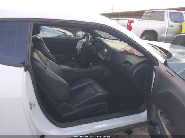 2015 DODGE CHALLENGER 2C3CDZAT1FH906374 Photo 4