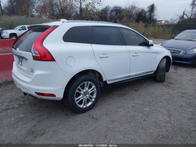 2015 VOLVO XC60 YV4612RK8F2658778 Photo 3