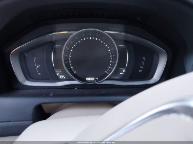 2015 VOLVO XC60 YV4612RK8F2658778 Photo 6