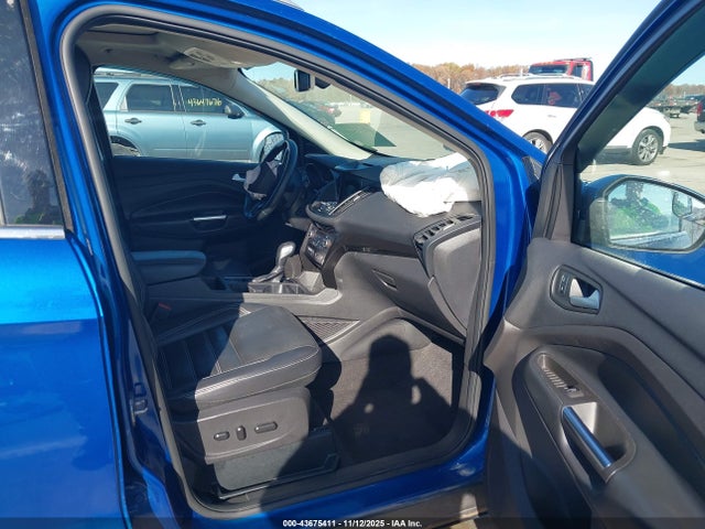 2018 Ford Escape Titanium მანქანა იყიდება აუქციონზე, vin: 1FMCU0J99JUC68422, აუქციონის ნომერი: 43675411