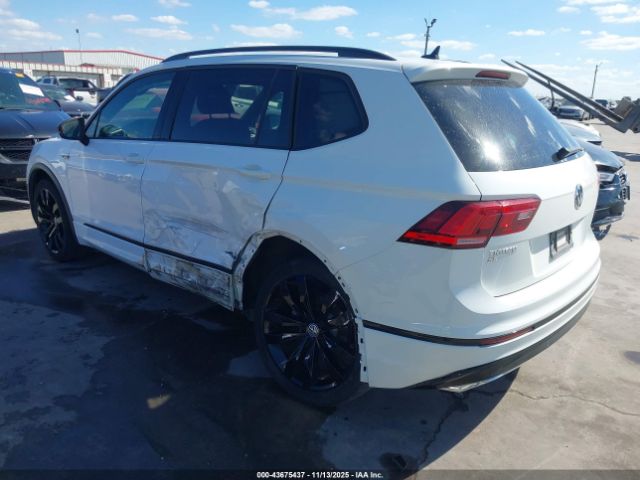 2021 VOLKSWAGEN TIGUAN 3VV2B7AX7MM042015 Photo 2