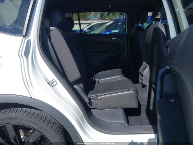 2021 VOLKSWAGEN TIGUAN 3VV2B7AX7MM042015 Photo 7
