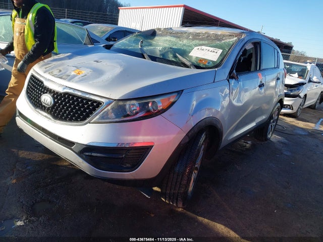 Продажа на аукционе авто 2016 Kia Sportage Lx, vin: KNDPB3AC2G7811268, номер лота: 43675484