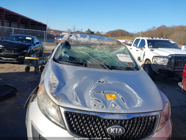 Продажа на аукционе авто 2016 Kia Sportage Lx, vin: KNDPB3AC2G7811268, номер лота: 43675484