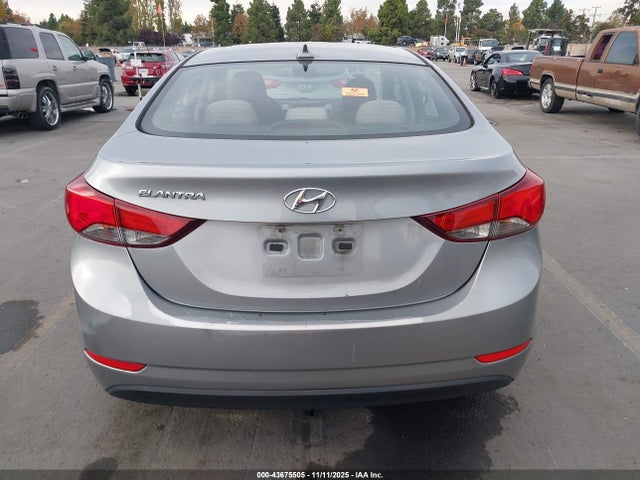 5NPDH4AE9GH728361 Hyundai ELANTRA SE