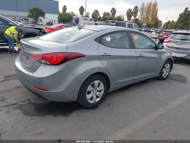 5NPDH4AE9GH728361 Hyundai ELANTRA SE