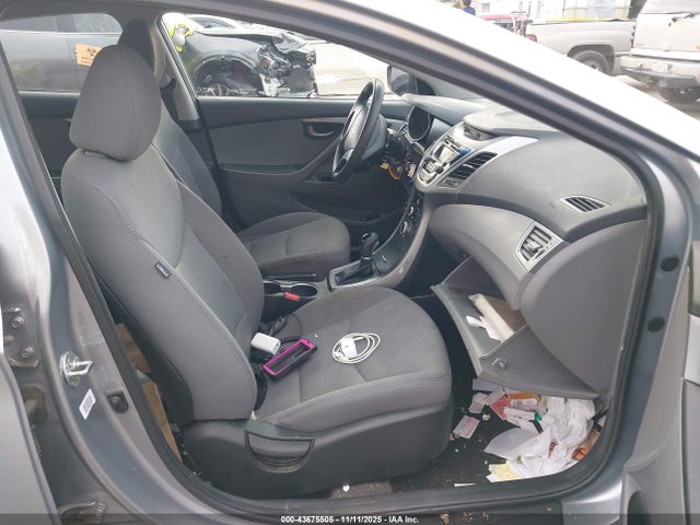 5NPDH4AE9GH728361 Hyundai ELANTRA SE