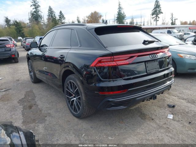 2021 AUDI Q8 WA1EVAF17MD010658 Photo 2