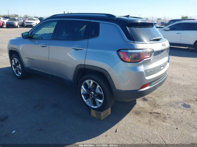 2019 JEEP COMPASS 3C4NJDCB9KT666612 Photo 2