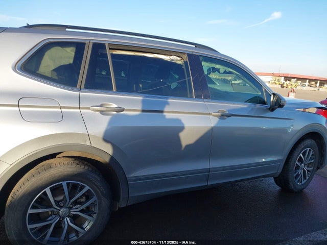 Aukcja sprzedaży 2019 Volkswagen Tiguan 2.0t Se/2.0t Sel/2.0t Sel R-line/2.0t Sel R-line Black, vin: 3VV3B7AX6KM161241, numer aukcji: 43675704