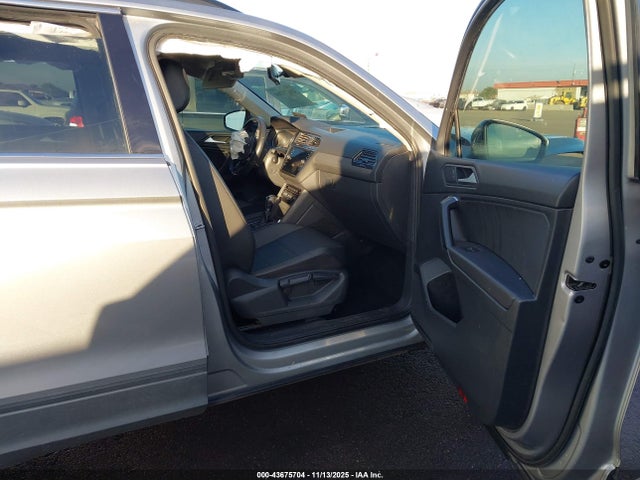 Aukcja sprzedaży 2019 Volkswagen Tiguan 2.0t Se/2.0t Sel/2.0t Sel R-line/2.0t Sel R-line Black, vin: 3VV3B7AX6KM161241, numer aukcji: 43675704