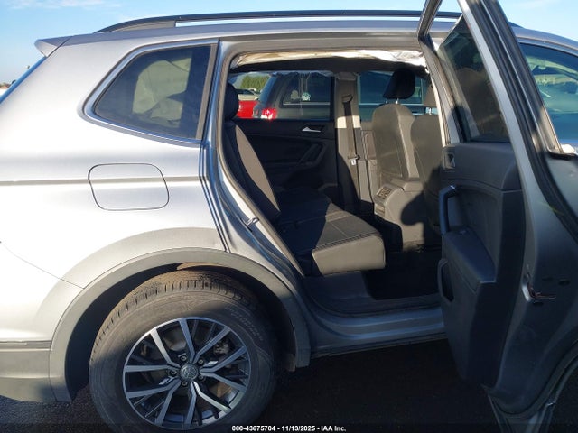 Aukcja sprzedaży 2019 Volkswagen Tiguan 2.0t Se/2.0t Sel/2.0t Sel R-line/2.0t Sel R-line Black, vin: 3VV3B7AX6KM161241, numer aukcji: 43675704