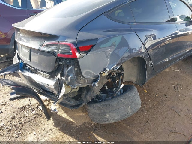 Продаж на аукціоні авто 2022 Tesla Model 3 Rear-wheel Drive, vin: 5YJ3E1EA8NF320665, номер лоту: 43675724