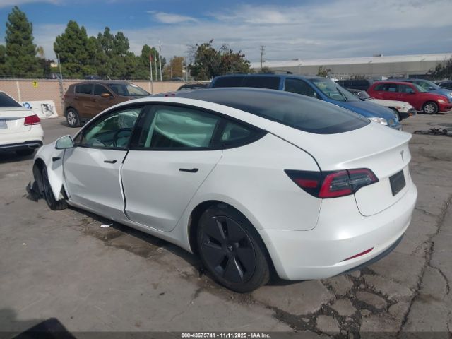 2022 TESLA MODEL 3 5YJ3E1EB3NF205920 Photo 2