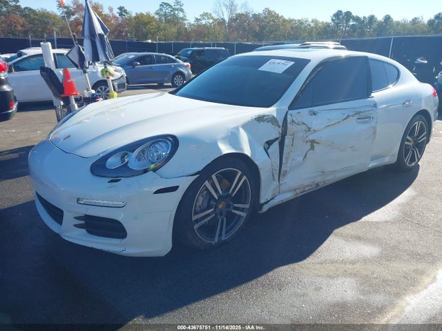 2016 PORSCHE PANAMERA WP0AA2A74GL006675 Photo 1