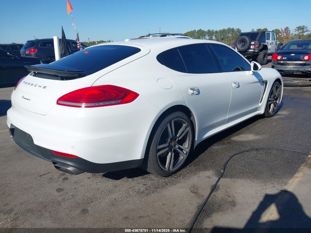 2016 PORSCHE PANAMERA WP0AA2A74GL006675 Photo 3