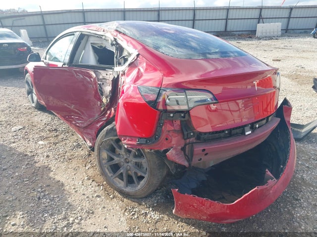 2018 TESLA MODEL 3 5YJ3E1EA1JF022100 Photo 2