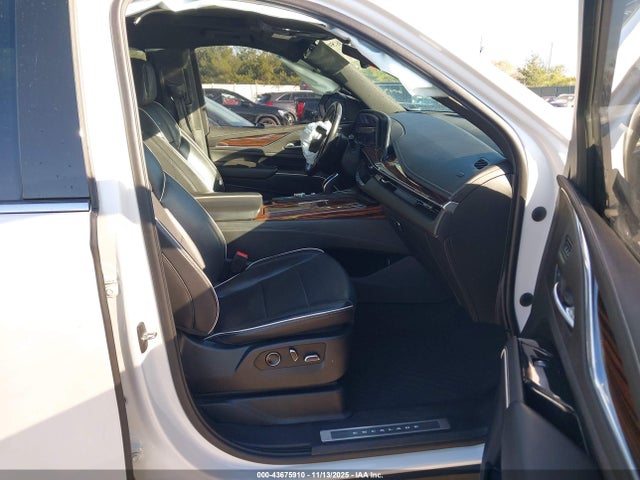 Продаж на аукціоні авто 2021 Cadillac Escalade 4wd Premium Luxury, vin: 1GYS4CKL7MR246268, номер лоту: 43675910