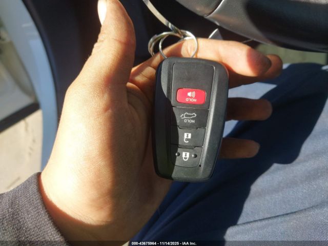 2022 TOYOTA RAV4 HYBRID JTMD6RFV8ND058588 Photo 10