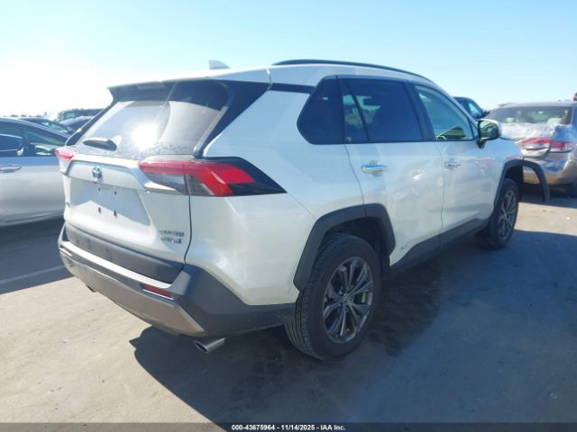 2022 TOYOTA RAV4 HYBRID JTMD6RFV8ND058588 Photo 3