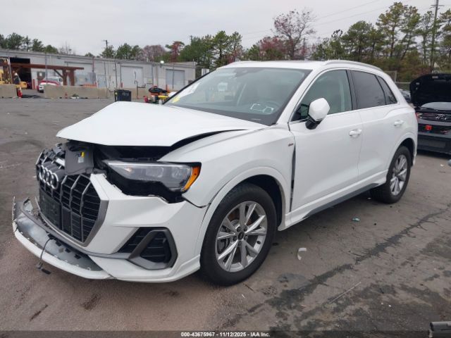 2022 AUDI Q3 WA1DECF37N1068023 Photo 1