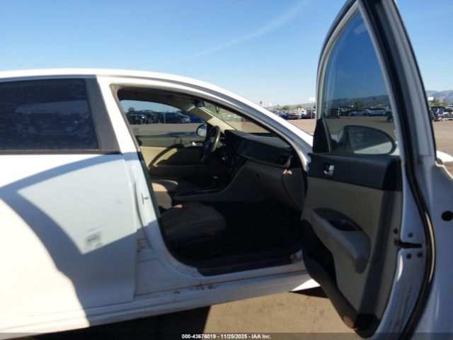 2018 KIA OPTIMA 5XXGT4L38JG273545 Photo 4