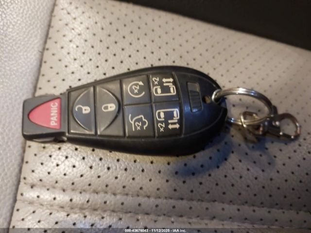 2010 CHRYSLER TOWN & COUNTRY 2A4RR8D15AR321273 Photo 10