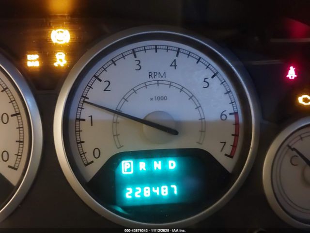 2010 CHRYSLER TOWN & COUNTRY 2A4RR8D15AR321273 Photo 6