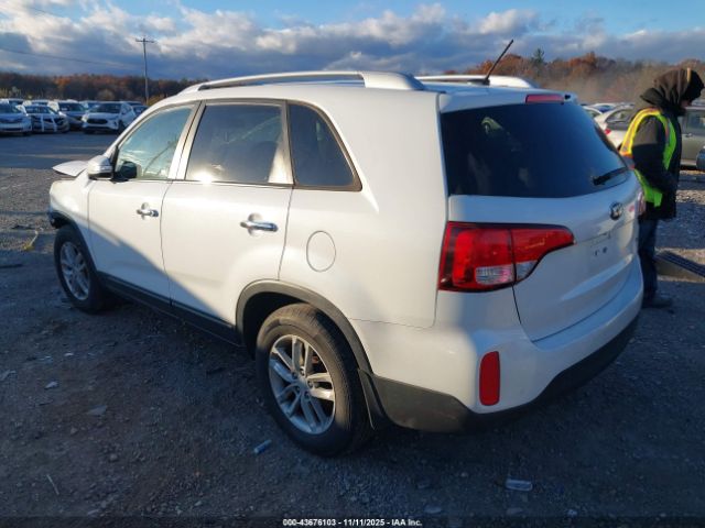 2014 KIA SORENTO 5XYKT4A6XEG517687 Photo 2