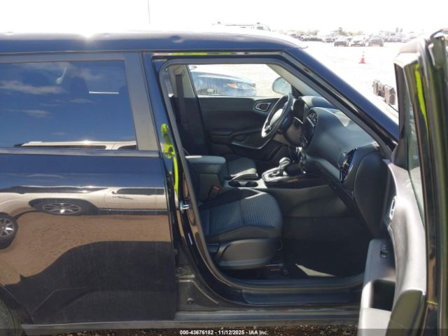2022 KIA SOUL KNDJ23AU4N7166974 Photo 4