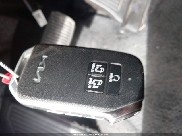 2022 KIA CARNIVAL MPV KNDNE5H3XN6130102 Photo 10