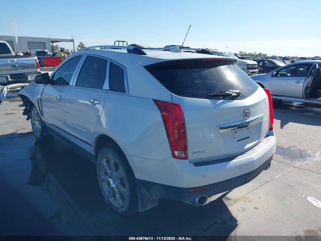 2016 CADILLAC SRX 3GYFNCE38GS527166 Photo 2