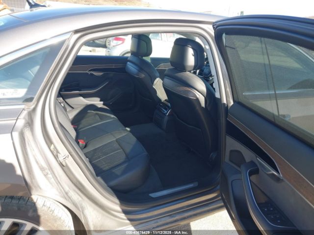 2019 AUDI A8 L WAU8DAF8XKN010337 Photo 7