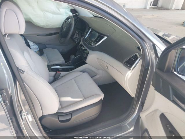2018 HYUNDAI TUCSON KM8J33A45JU726957 Photo 4
