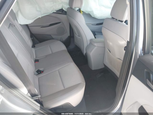 2018 HYUNDAI TUCSON KM8J33A45JU726957 Photo 7