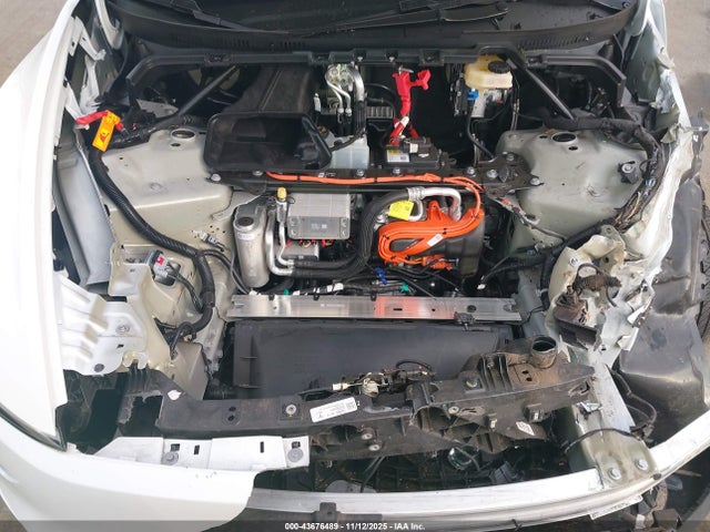 2026 TESLA MODEL Y 7SAYGDEE8TF409950 Photo 9