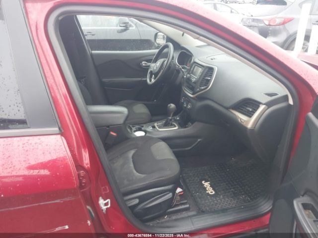 2016 JEEP CHEROKEE 1C4PJMAB3GW348675 Photo 4